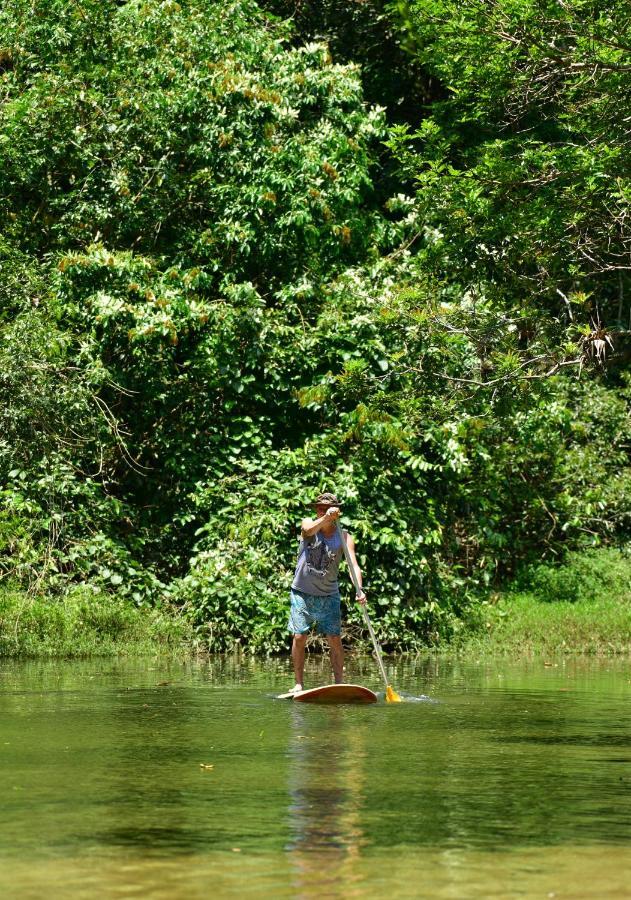 Chalé Privativo à beira do rio Jaguareguava na Mata Atlântica em Bertioga SP Villa Exterior foto